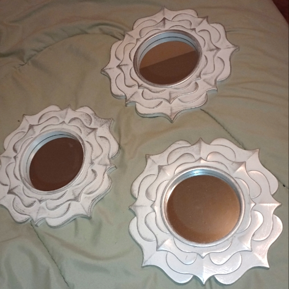 3 decorative mirrors